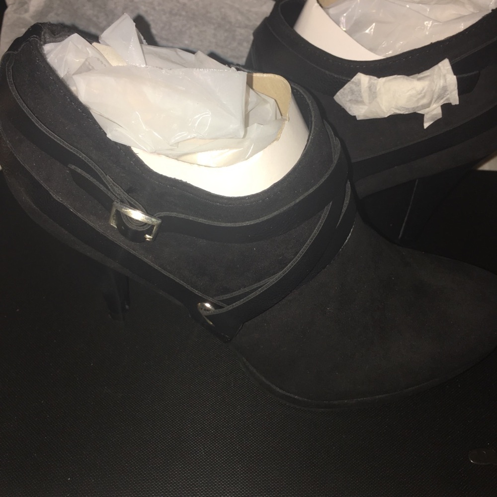 Fergalicious Crissy Strappy Booties